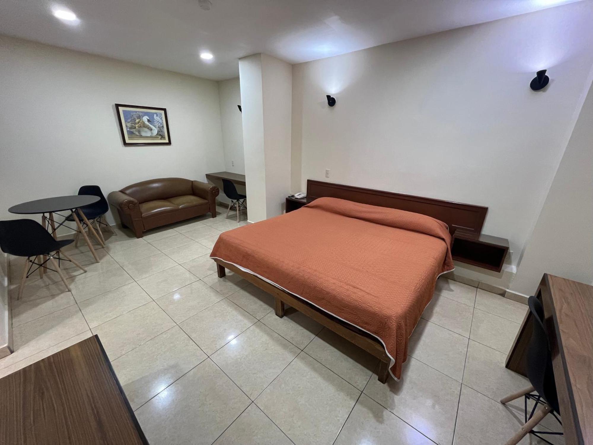 Hotel Fiesta Altena Tepatitlán de Morelos Exterior foto